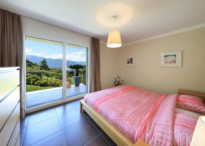 Bergidylle Am Maggiore Gambarogno