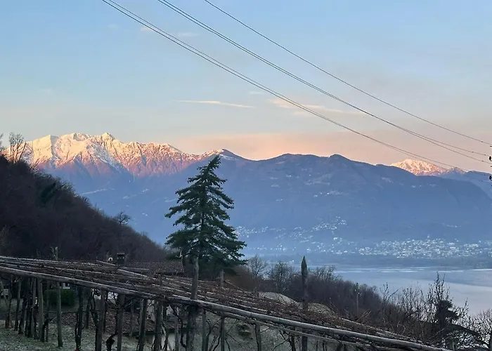 Bergidylle Am Maggiore Gambarogno